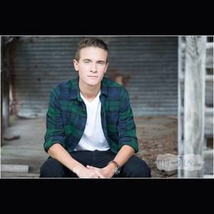 Meet your Posher, Troy